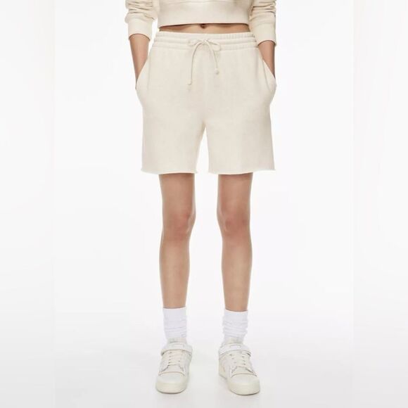 Tna | COZY FLEECE BOYFRIEND 6" SWEAT SHORTS - Picture 1 of 9